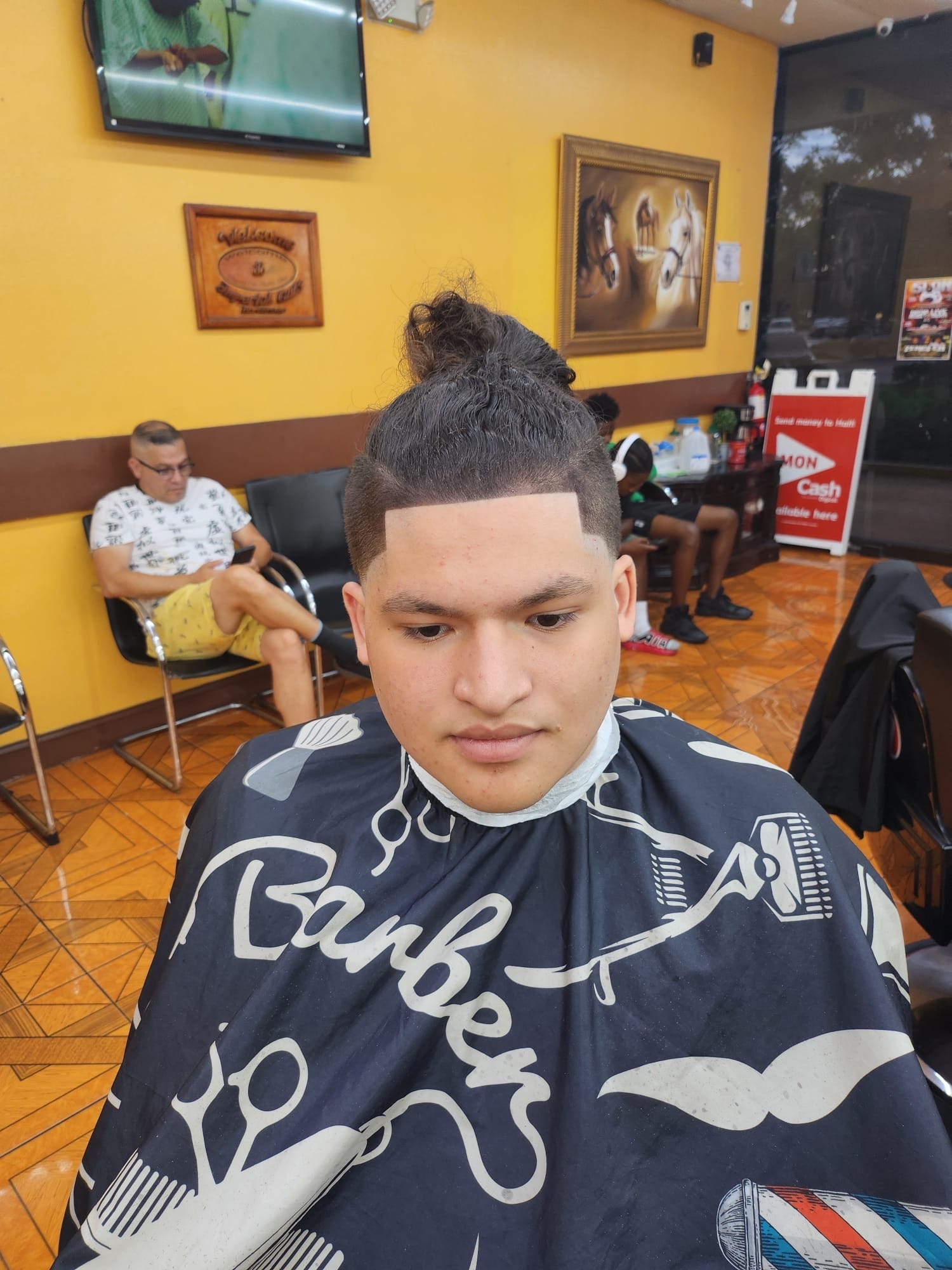 Zoma Barbershop — Photo 8