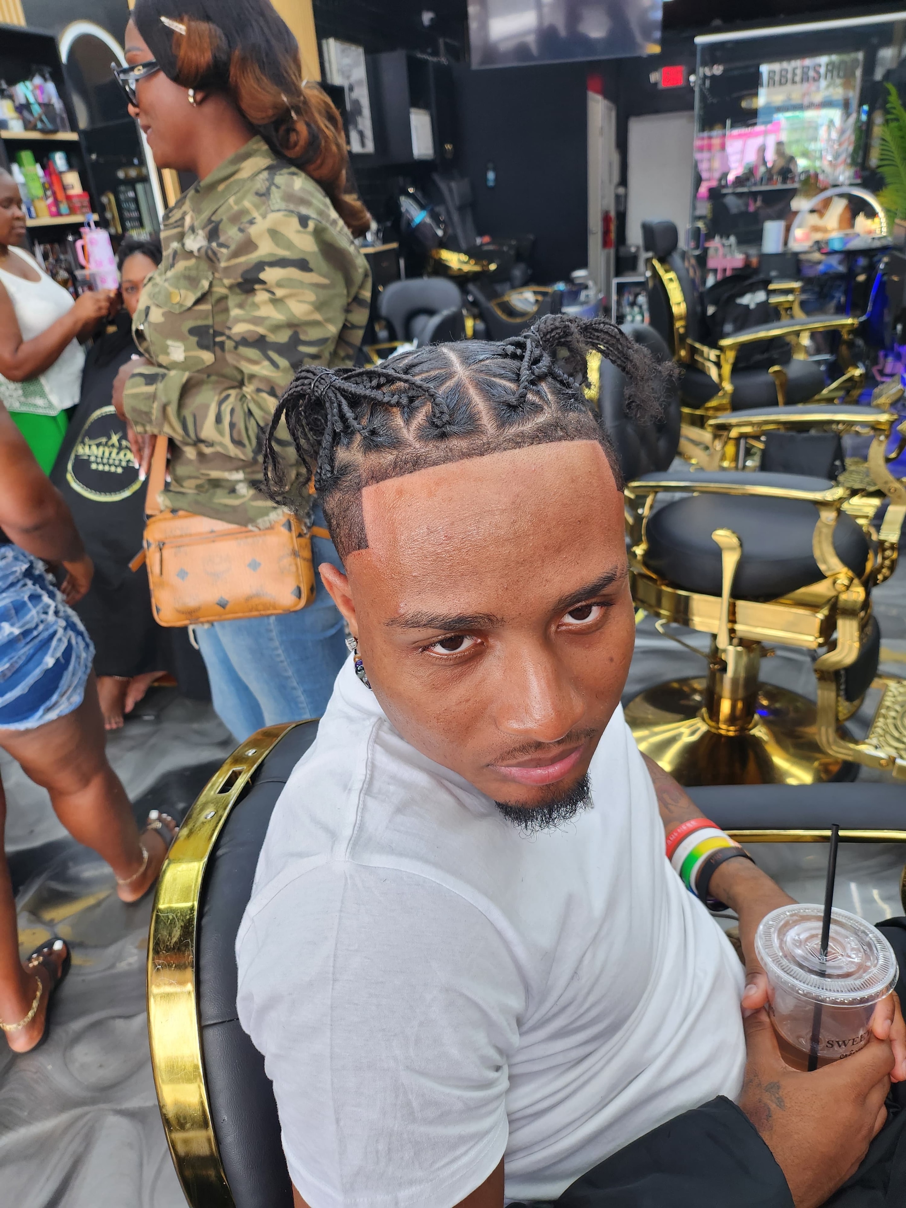 Zoma Barbershop — Photo 14