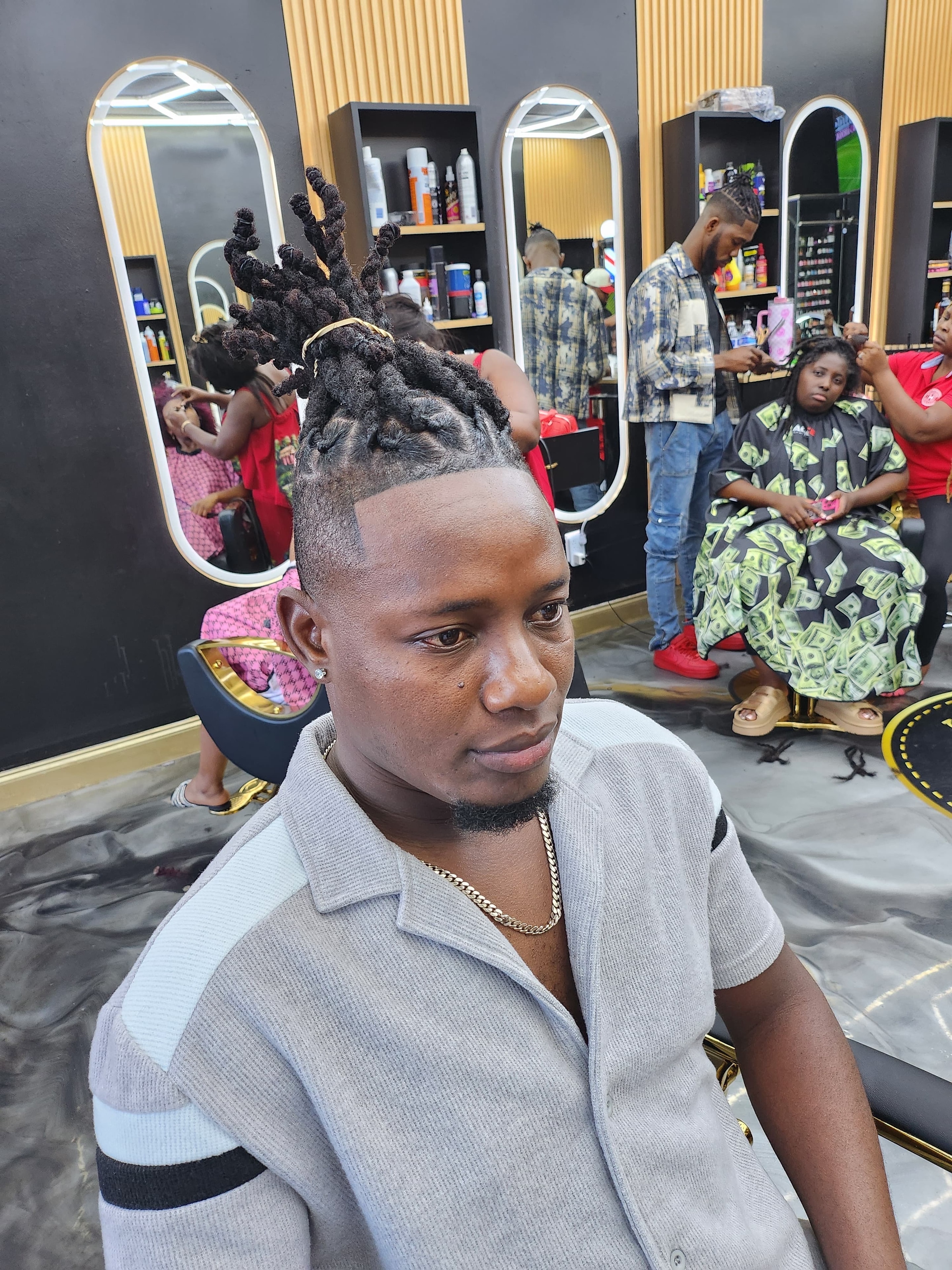Zoma Barbershop — Photo 35